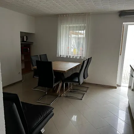 Kraichgau # 2-zkd Mit Ebk, Wlan, Monteurzimmer, Self-check-in דירה Ittlingen