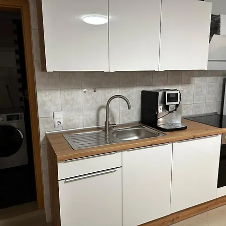 Kraichgau # 2 In Einem Haus Mit Ebk, Wlan, Monteurzimmer, Self-check-in Appartamento